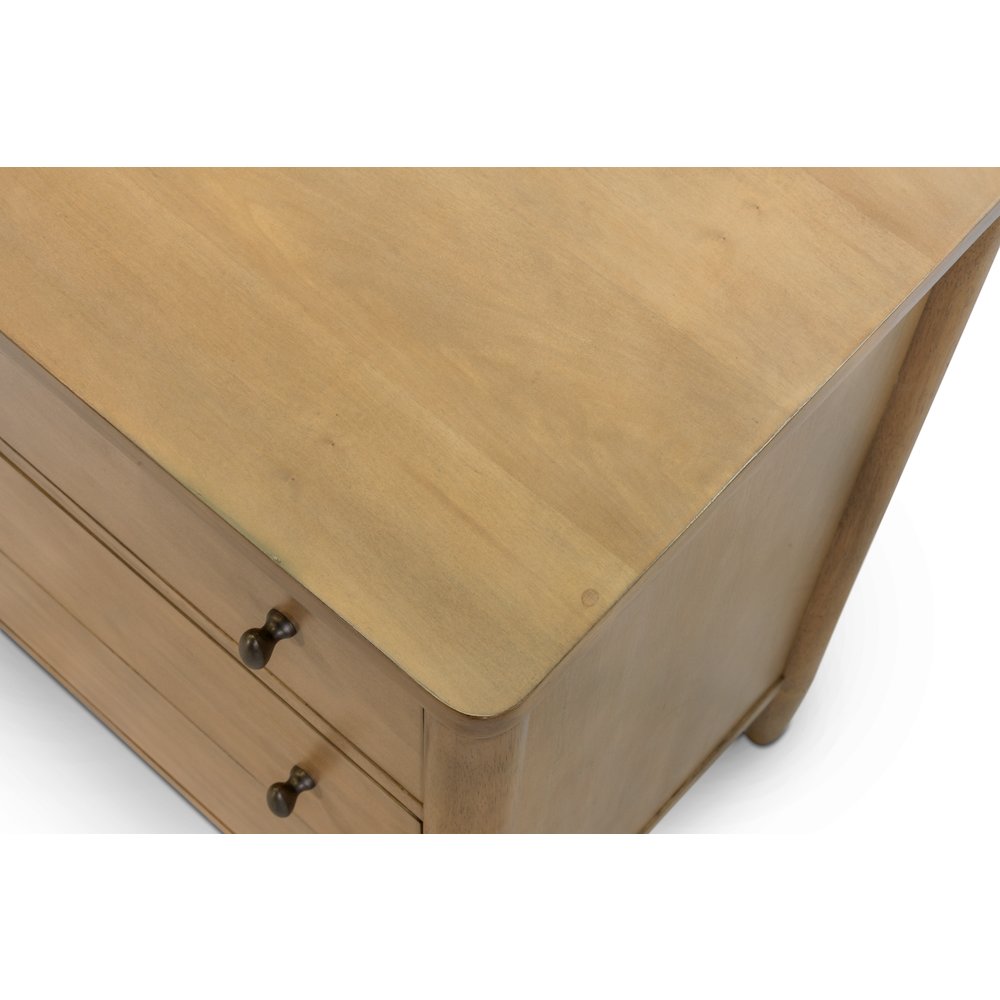 Chatham - 6 Drawer Dresser - Warm Maple Finish. Picture 7
