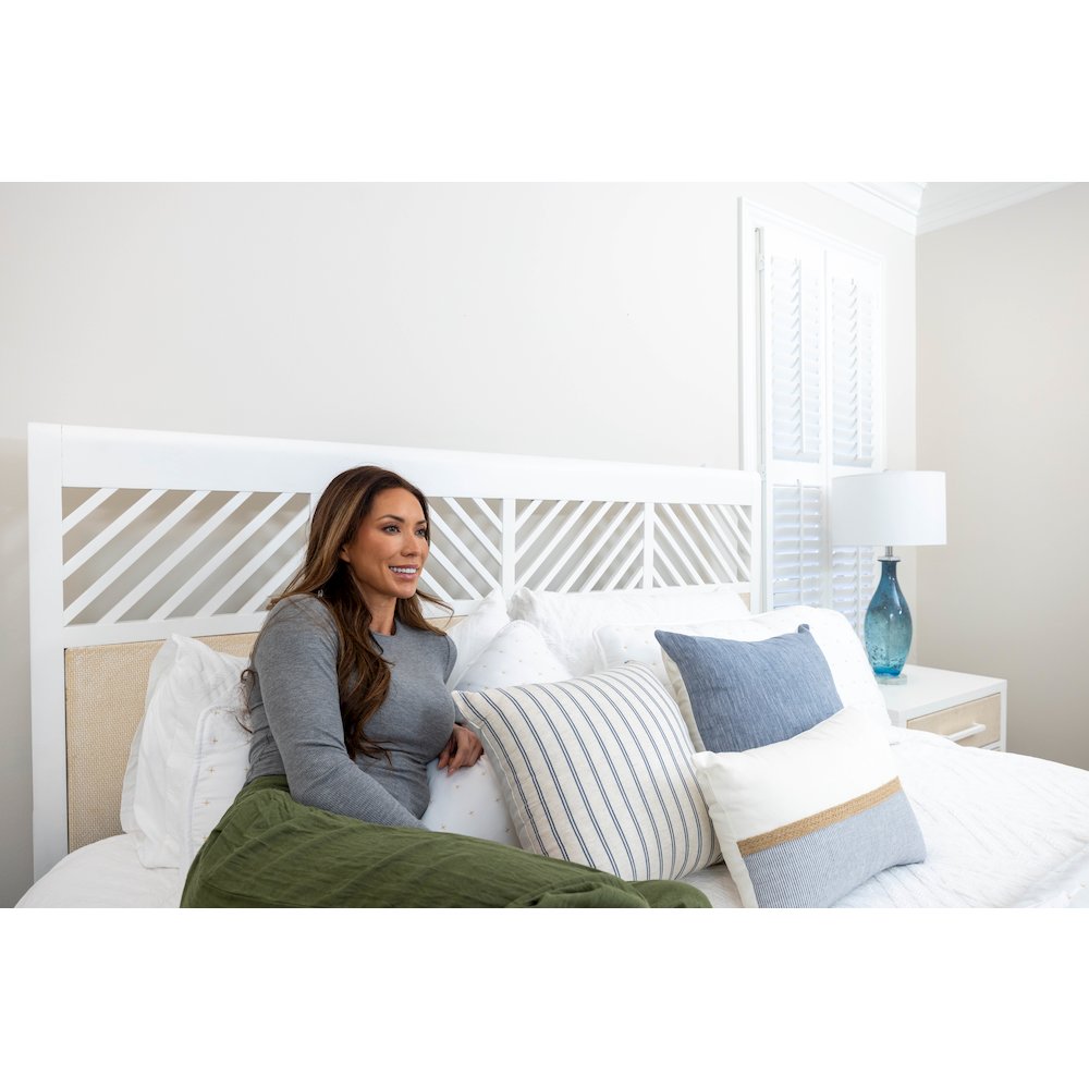 Miramar - Woven Headboard - Queen - Sand and Stark White Finish. Picture 3