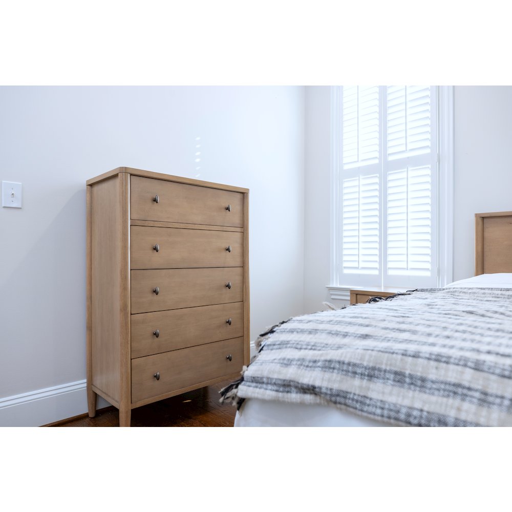 Chatham 5 Drawer Chest. Warm Maple Finish. Picture 9