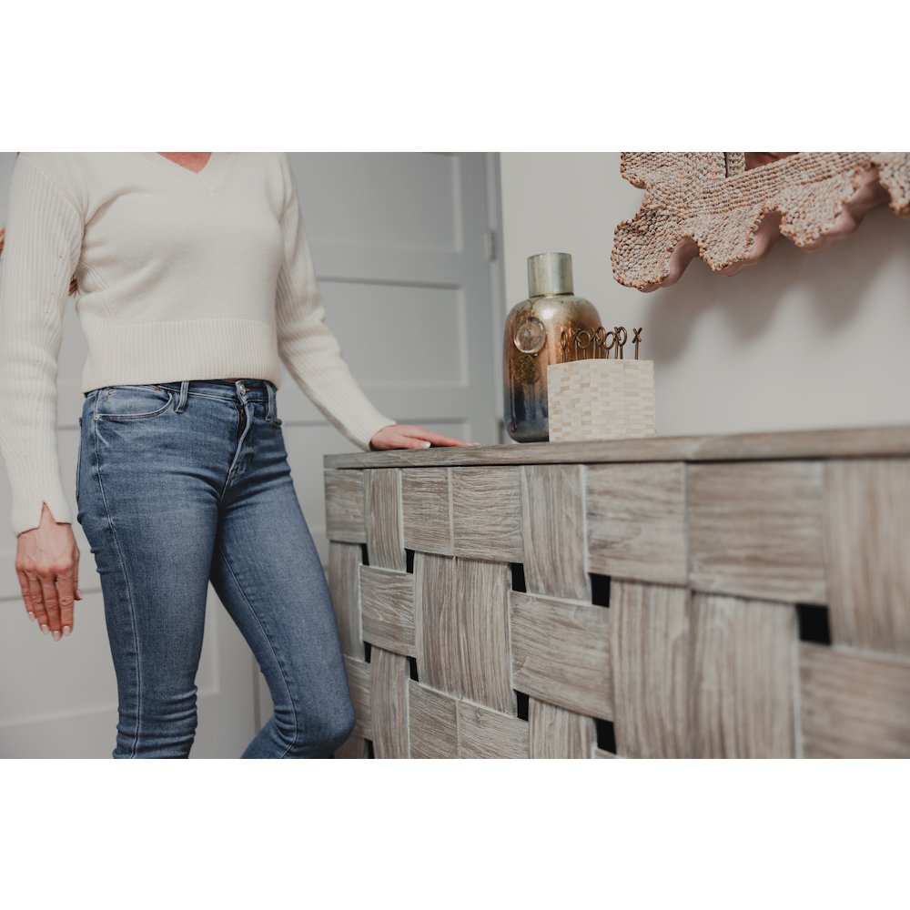 Wooden Weave - 4-Door Credenza with Soft Close Doors - Grey Finish. Picture 7