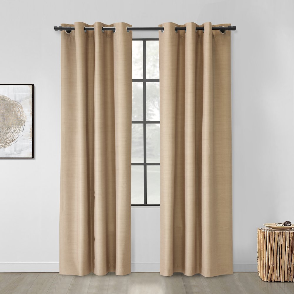 Blackout Curtain Rod Double Cap Finial Extendable 36 To 72 in Black. Picture 1