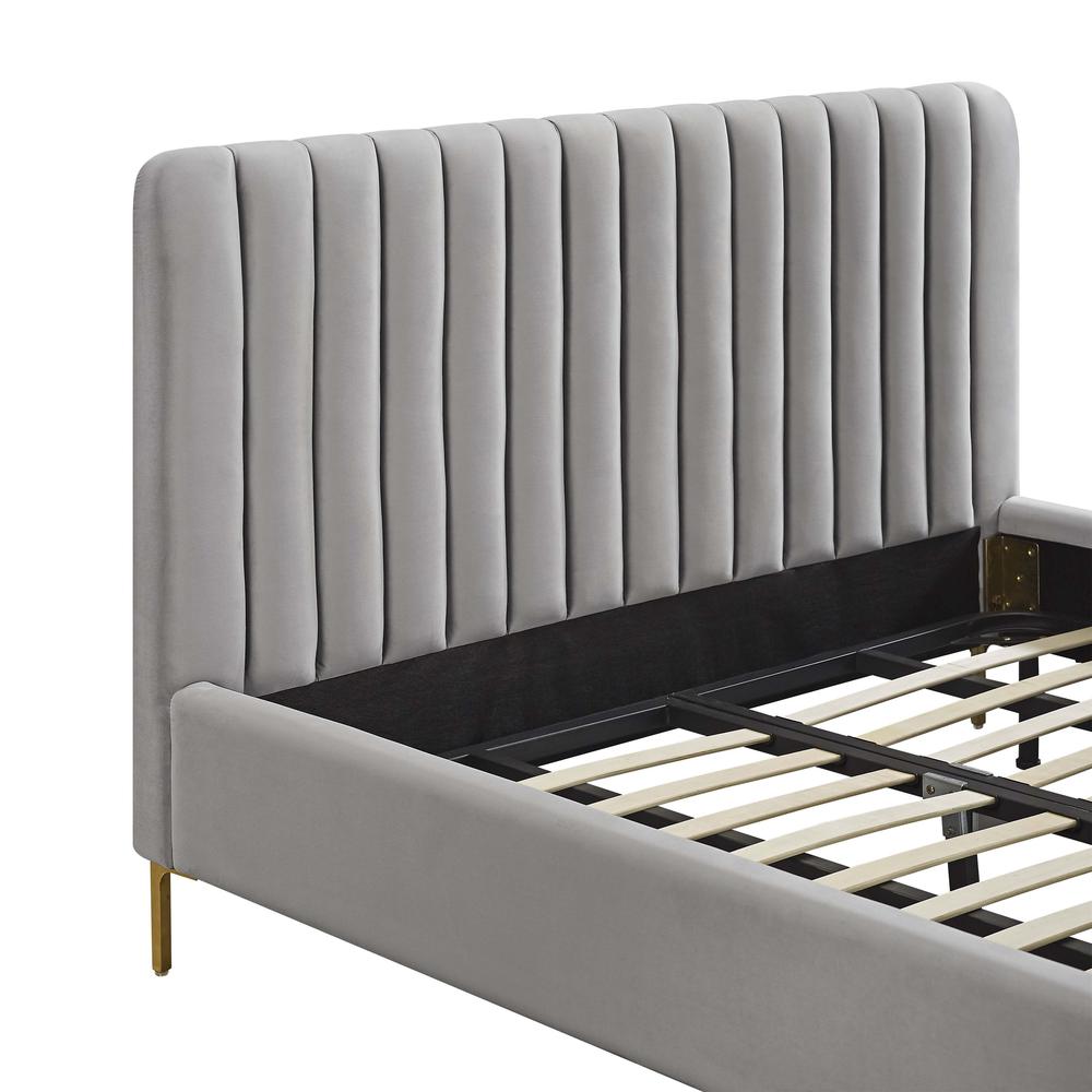 Angela Grey Bed in King. Picture 13