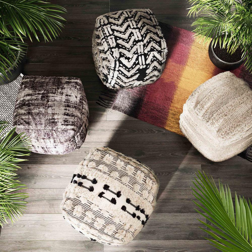 Yorba Cotton Pouf. Picture 3