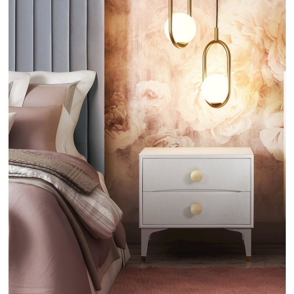 Divine White Nightstand. Picture 2