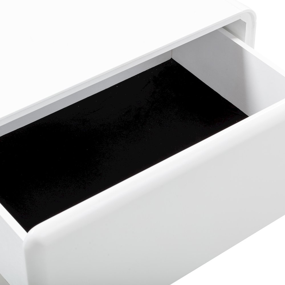 Tammy White Nightstand. Picture 5