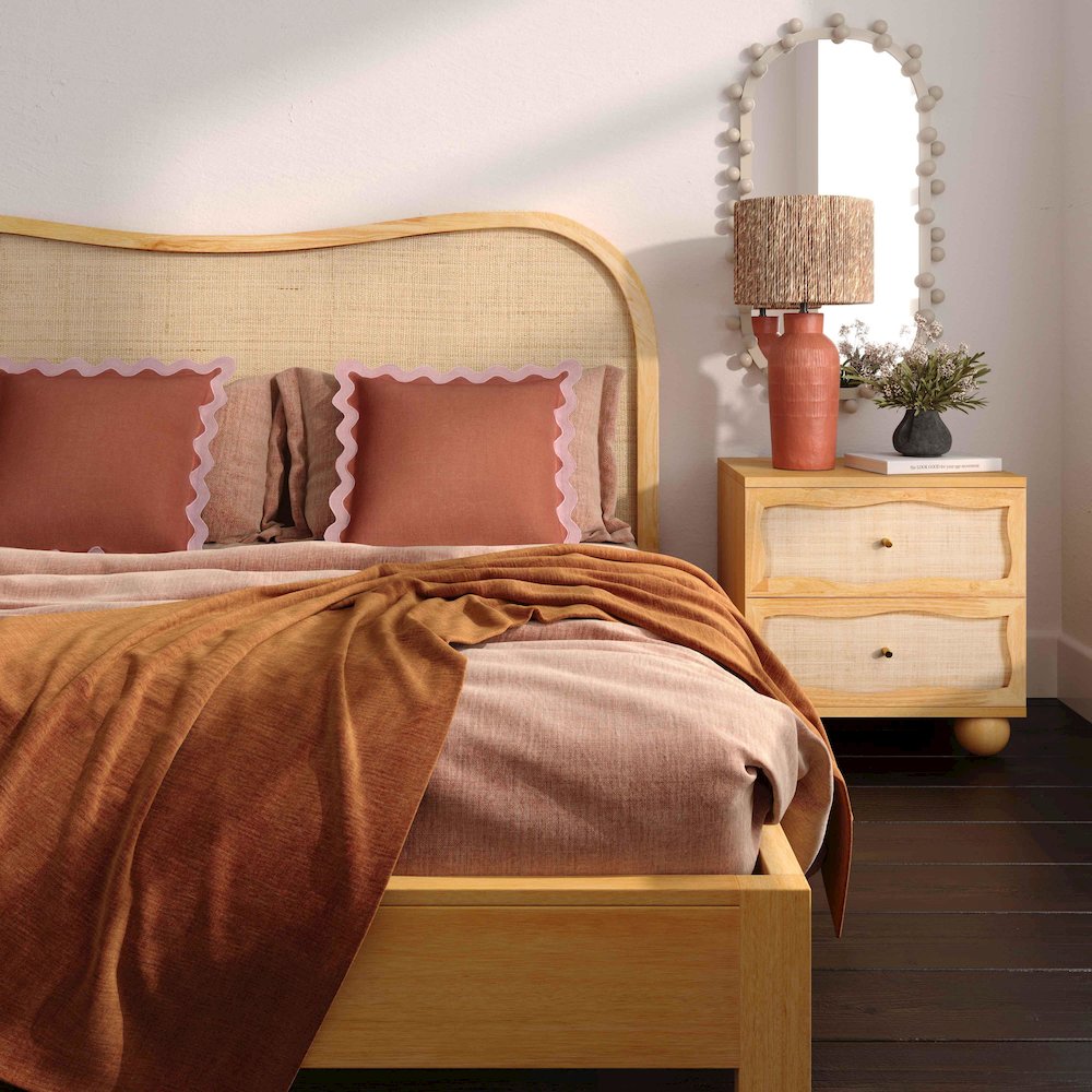 Grappa Natural Wood & Rattan Queen Bed. Picture 2