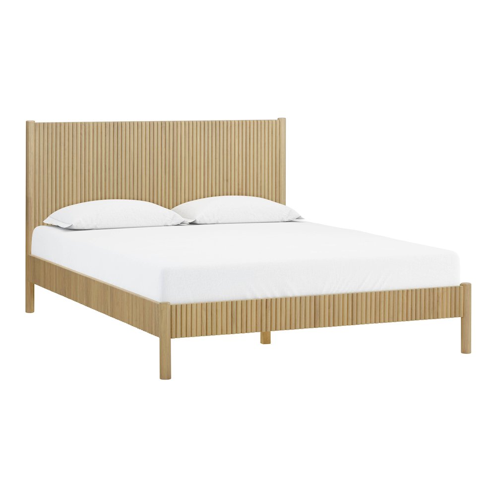 Tyla Natural Wood Queen Bed. Picture 1