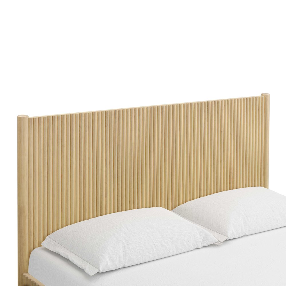 Tyla Natural Wood Queen Bed. Picture 4