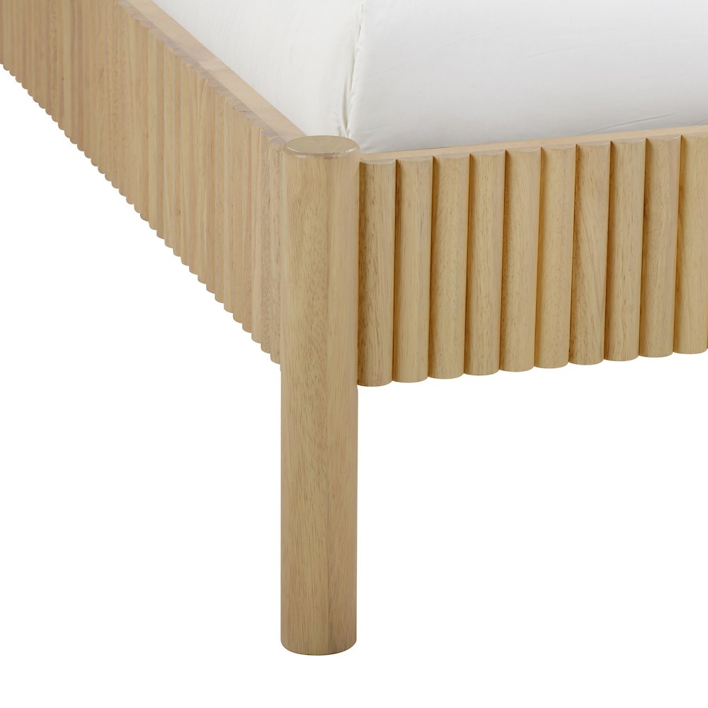 Tyla Natural Wood King Bed. Picture 6