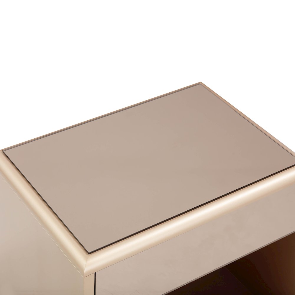 Martha Taupe Mirrored Nightstand. Picture 7