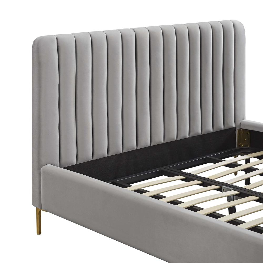 Angela Grey Bed in Full. Picture 4