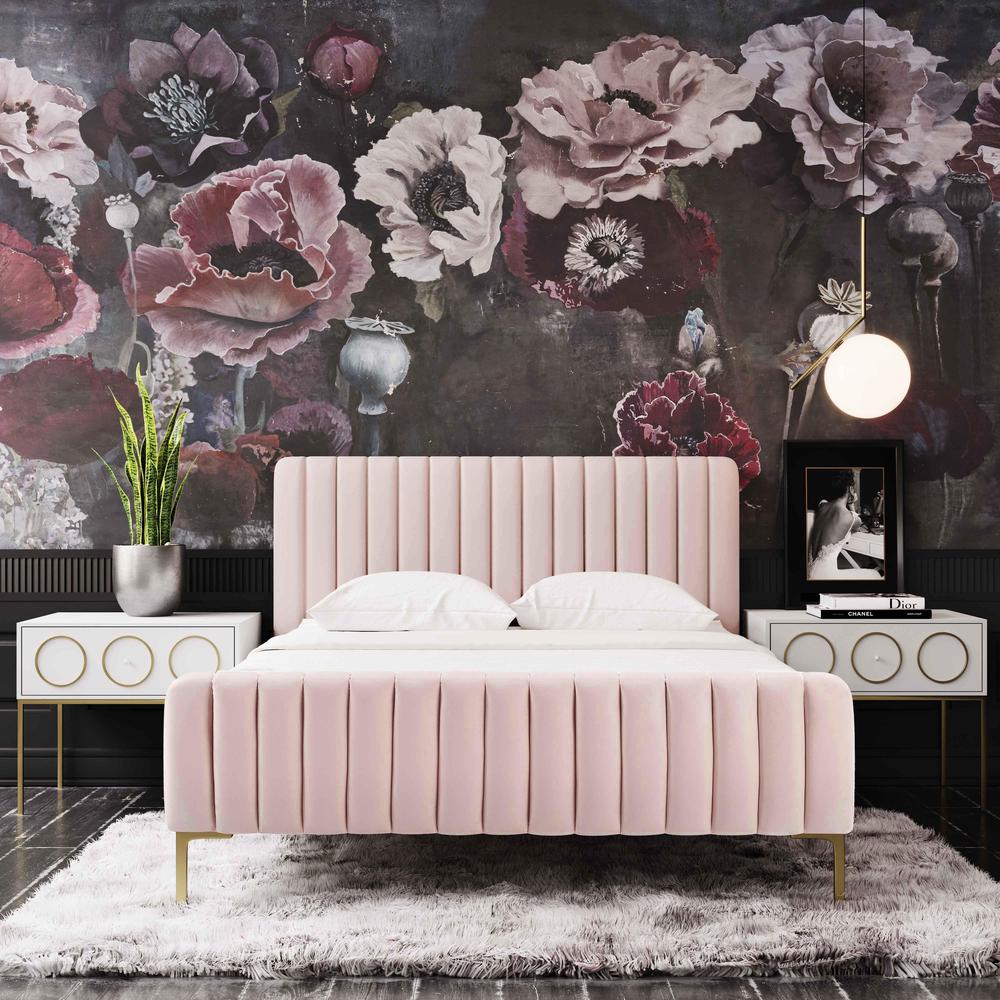 Angela Blush Bed in Full. Picture 7