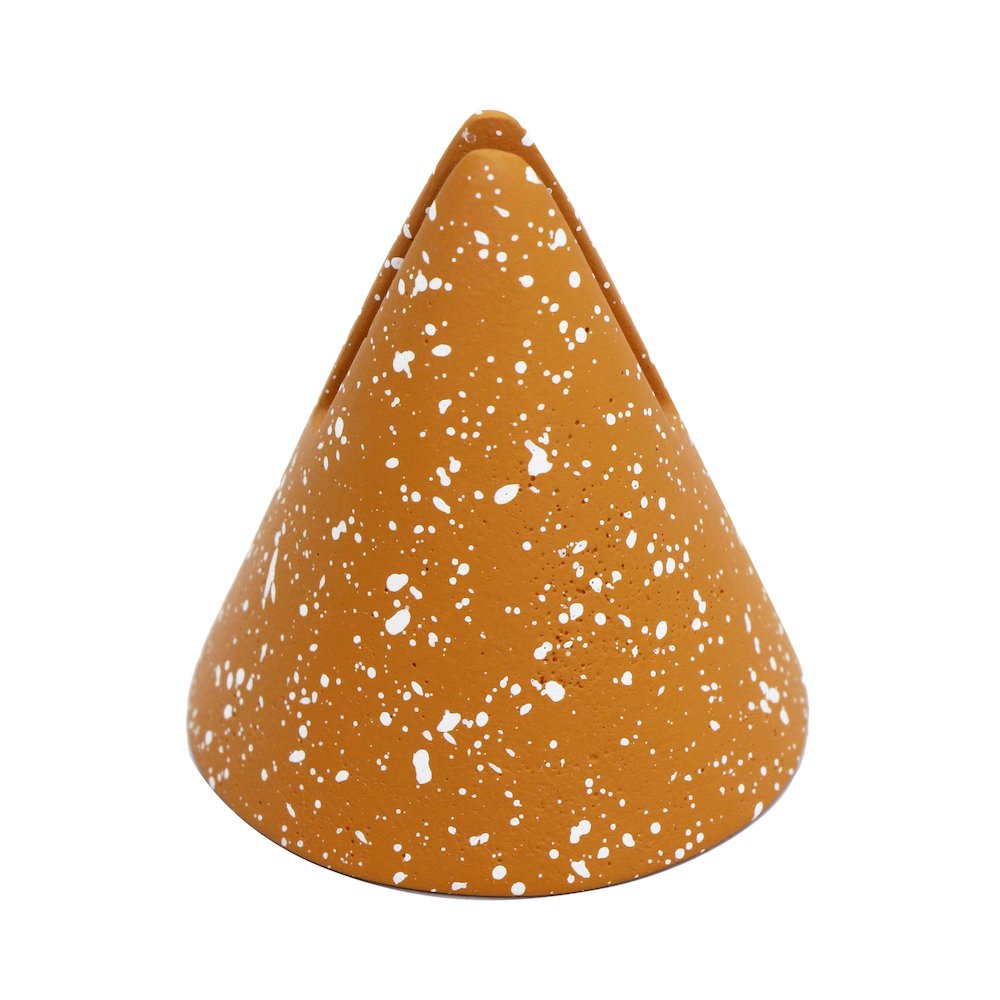Gabby Speckled Terracotta Cone Card Holder - Set of 4. Picture 2