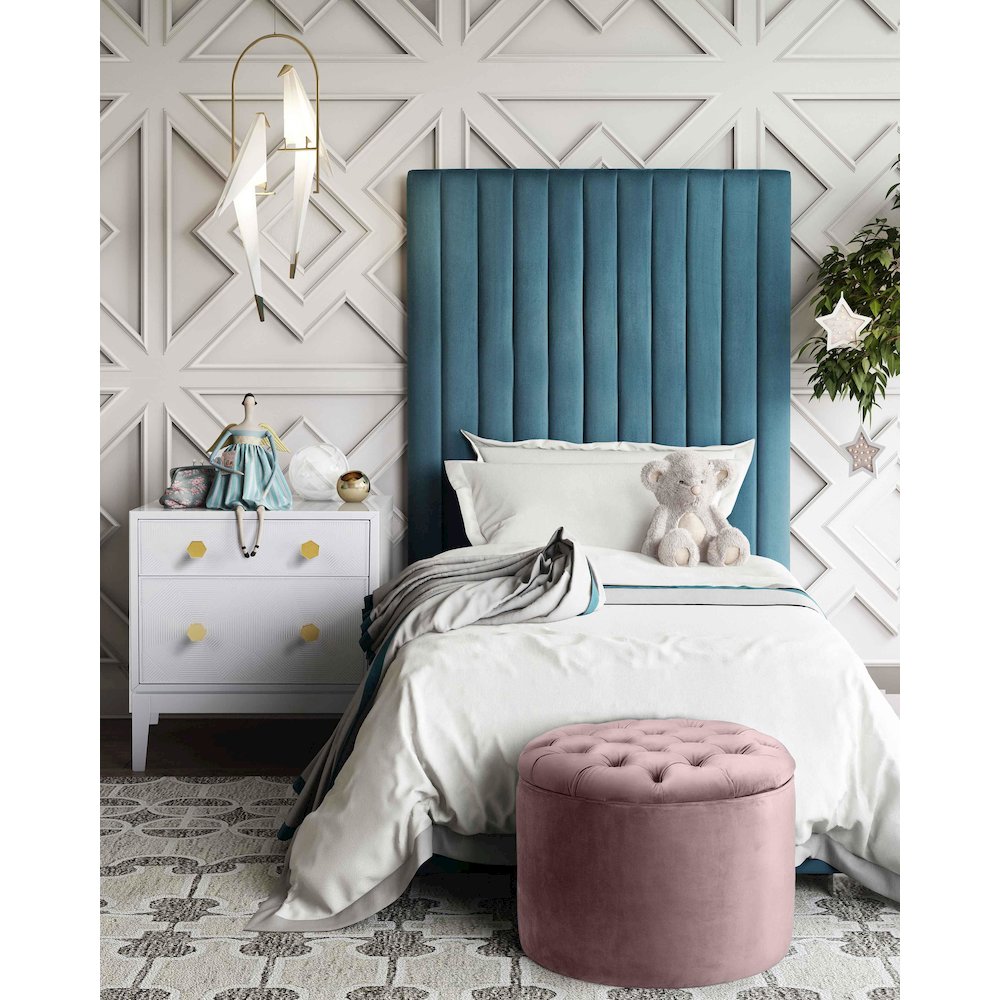 Queen Mauve Velvet Storage Ottoman. Picture 2