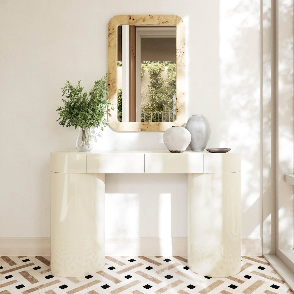 Mira Cream High Gloss Console Table. Picture 2