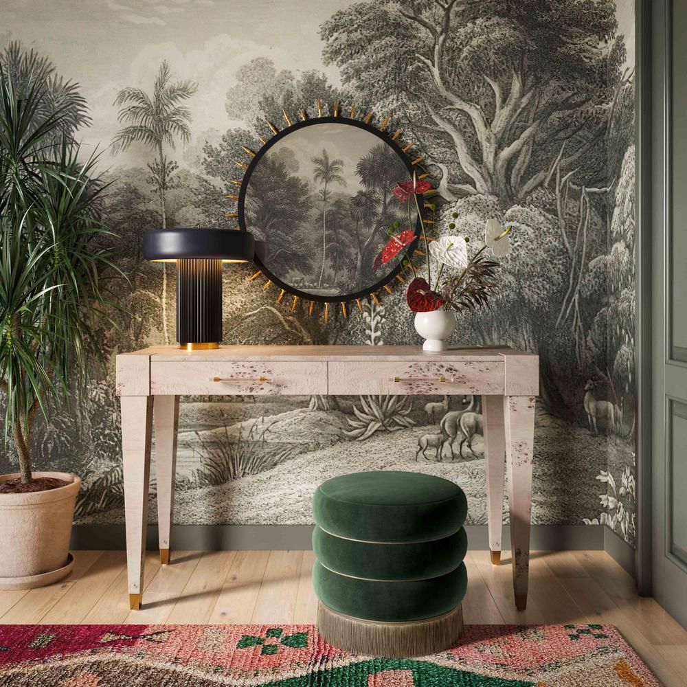 Lakka Green Velvet Ottoman. Picture 2