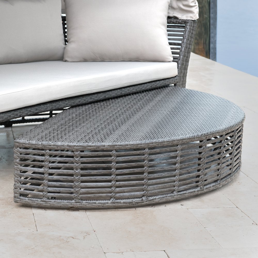 Panama Jack Graphite Canopy Daybed with Cushions. Picture 4