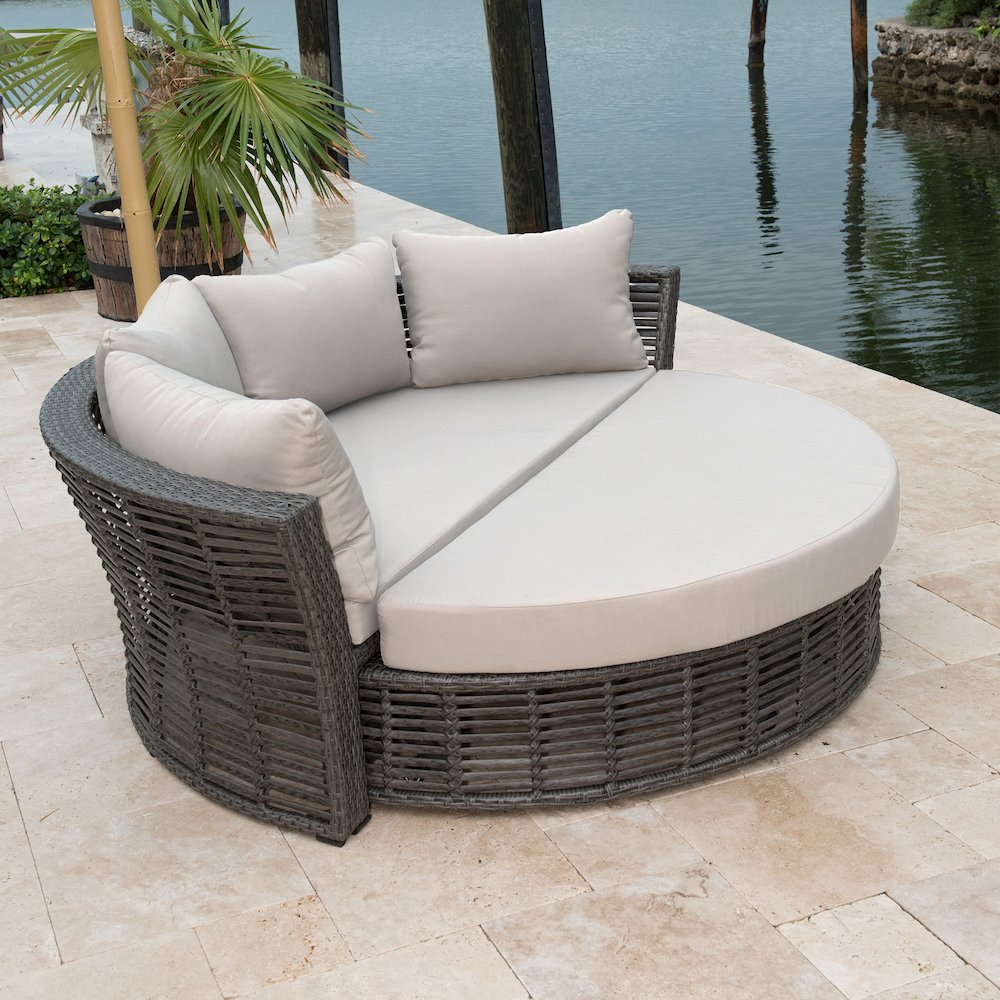 Panama Jack Graphite Canopy Daybed with Cushions. Picture 5
