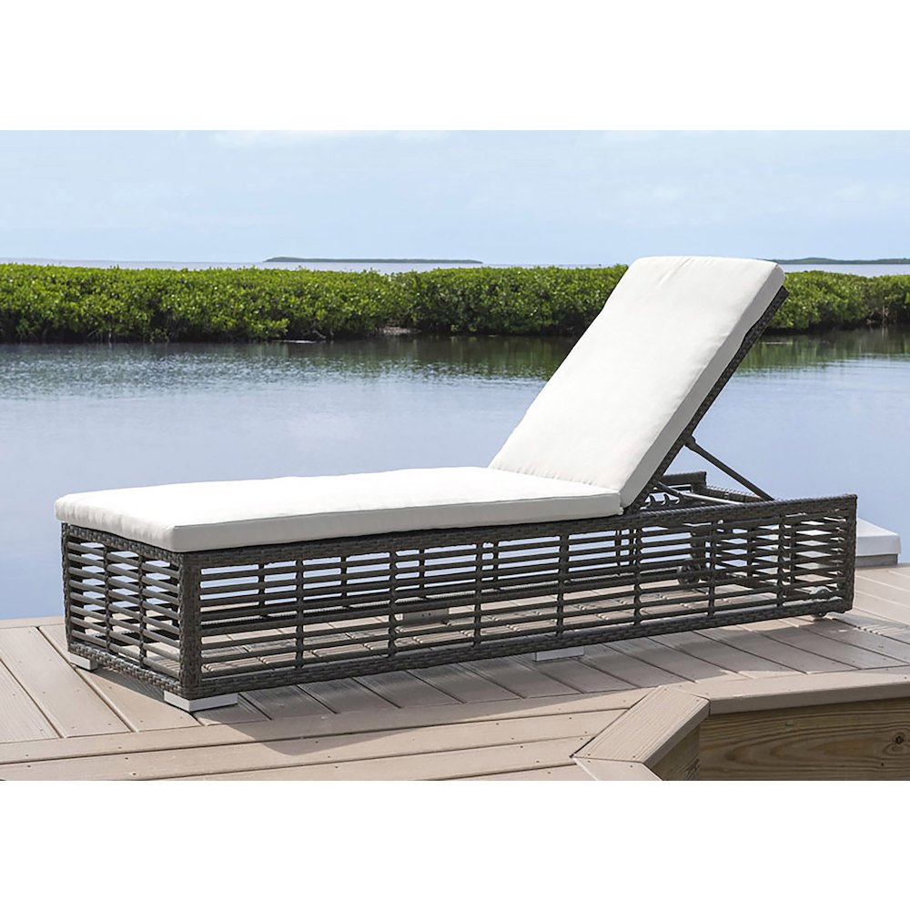 Panama Jack Graphite Chaise Lounge W/Wheels. Picture 2