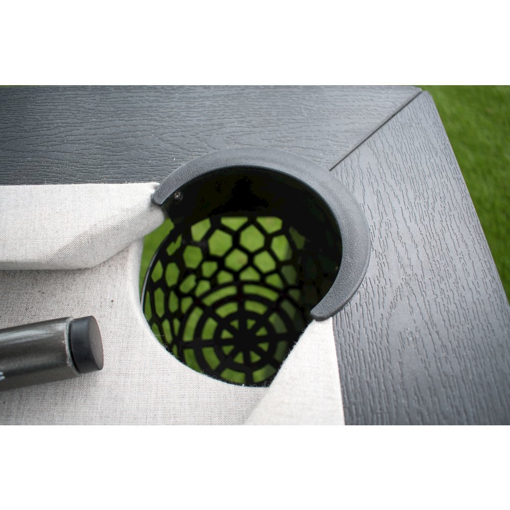 Panama Jack Indoor/Outdoor Billiards Table. Picture 3