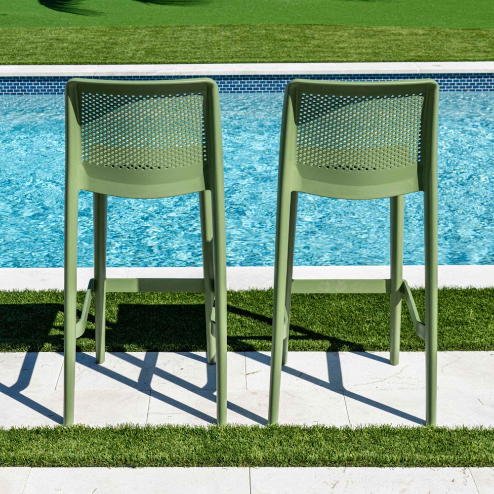 Lisa Set of 2 Barstools - Green. Picture 5