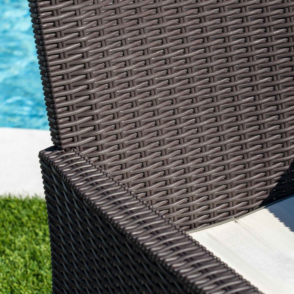 Nova Set of 2 Lounge Chairs Cushion. Picture 7