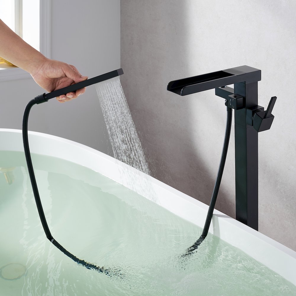 Single Lever Handle Freestanding Floor Mounted Tub Filler. Picture 7