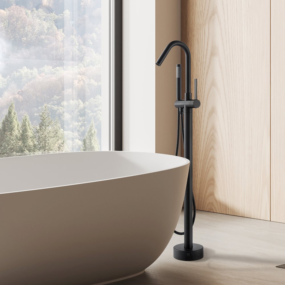 Single Lever Handle Freestanding Floor Mounted Tub Filler. Picture 5
