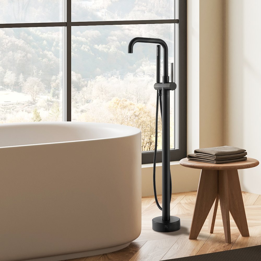 Single Lever Handle Freestanding Floor Mounted Tub Filler. Picture 4