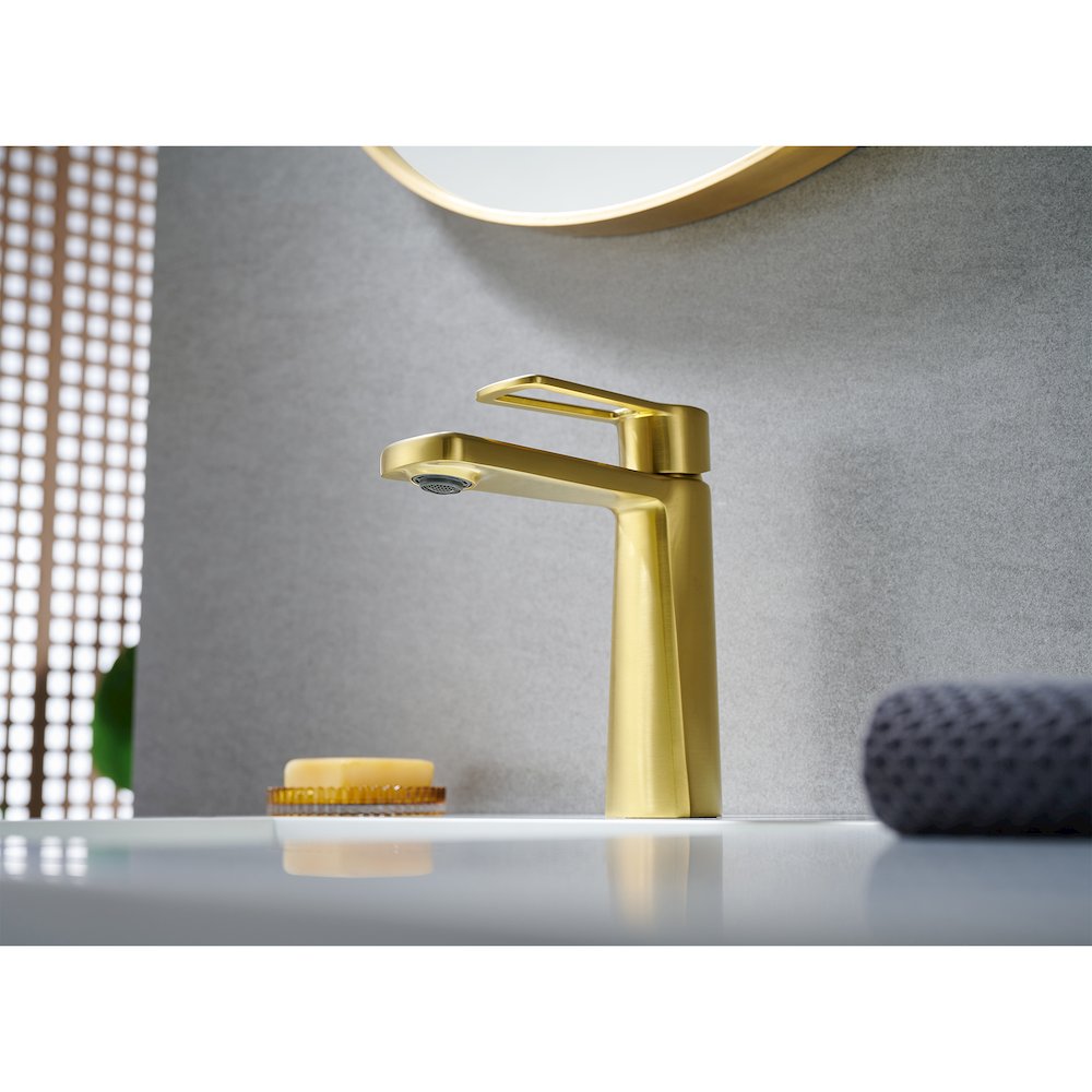 Single Hole Single-Handle Bathroom Faucet in Brushed Gold. Picture 13