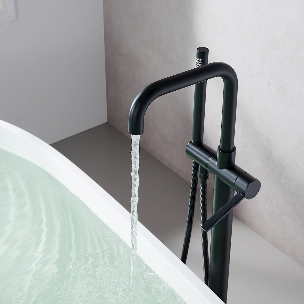 Single Lever Handle Freestanding Floor Mounted Tub Filler. Picture 6