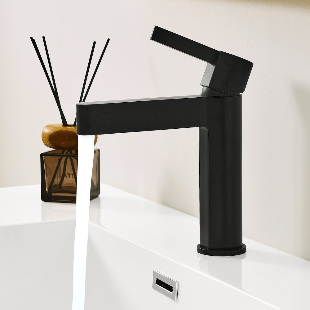 Single Hole Single-Handle Bathroom Faucet in Matte Black. Picture 3