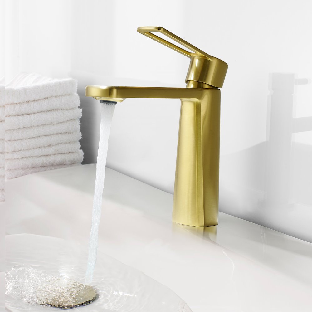 Single Hole Single-Handle Bathroom Faucet in Brushed Gold. Picture 7