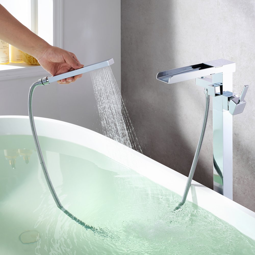 Single Lever Handle Freestanding Floor Mounted Tub Filler. Picture 7