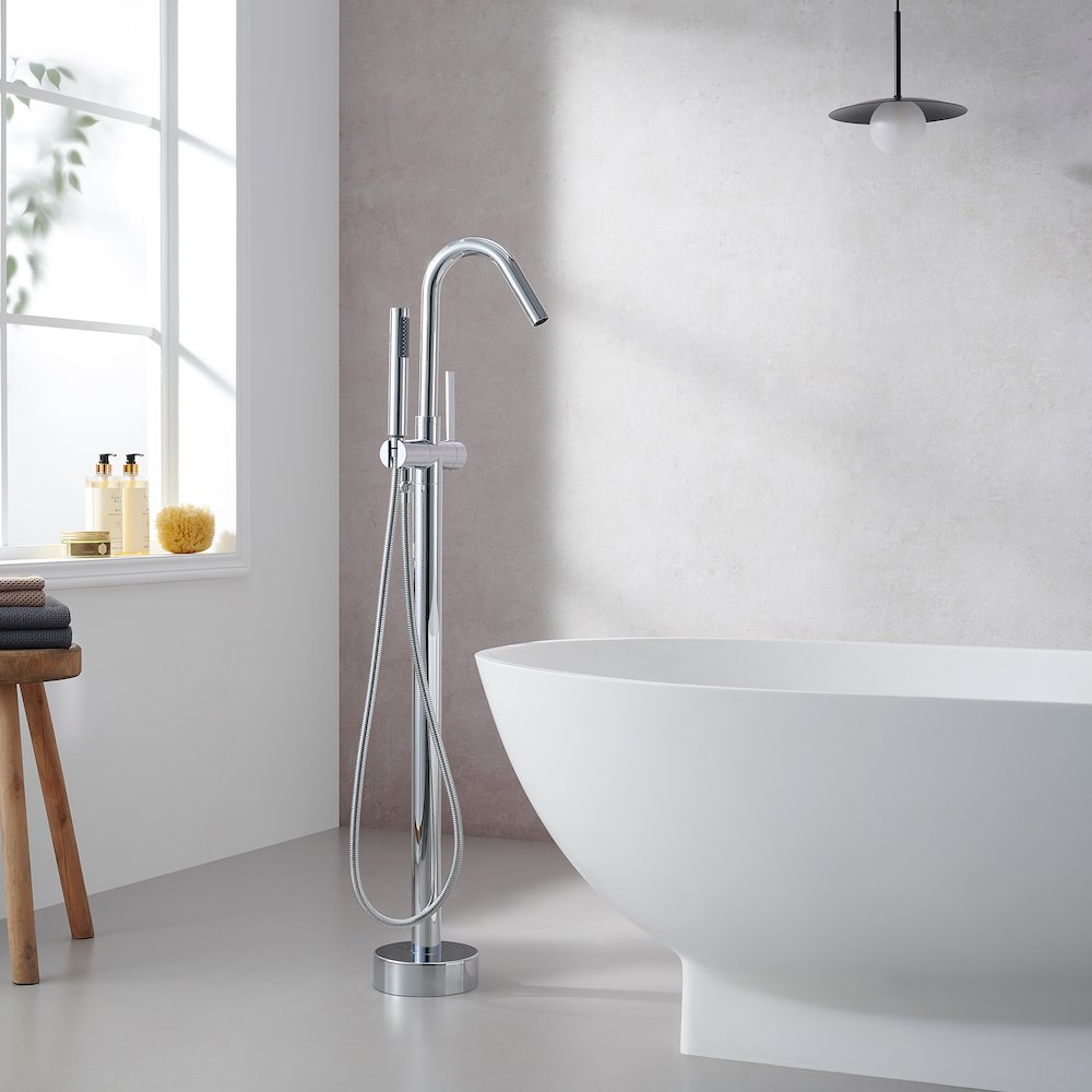 Single Lever Handle Freestanding Floor Mounted Tub Filler. Picture 2