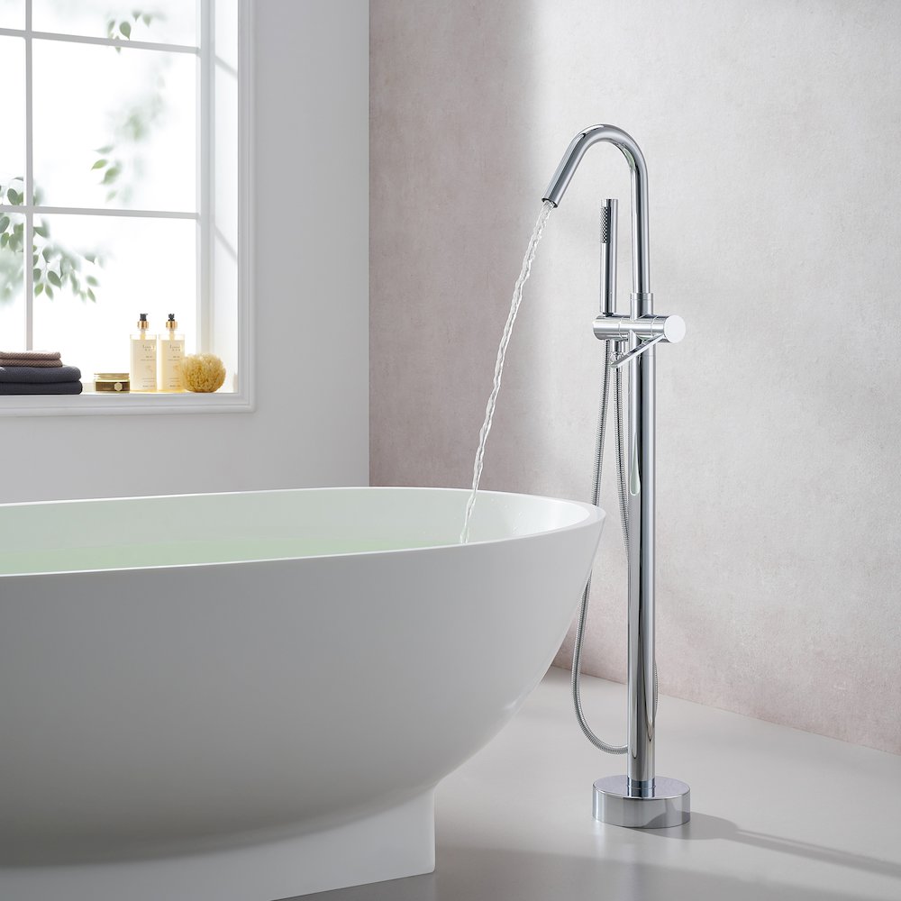 Single Lever Handle Freestanding Floor Mounted Tub Filler. Picture 3