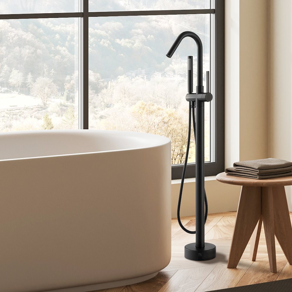 Single Lever Handle Freestanding Floor Mounted Tub Filler. Picture 4