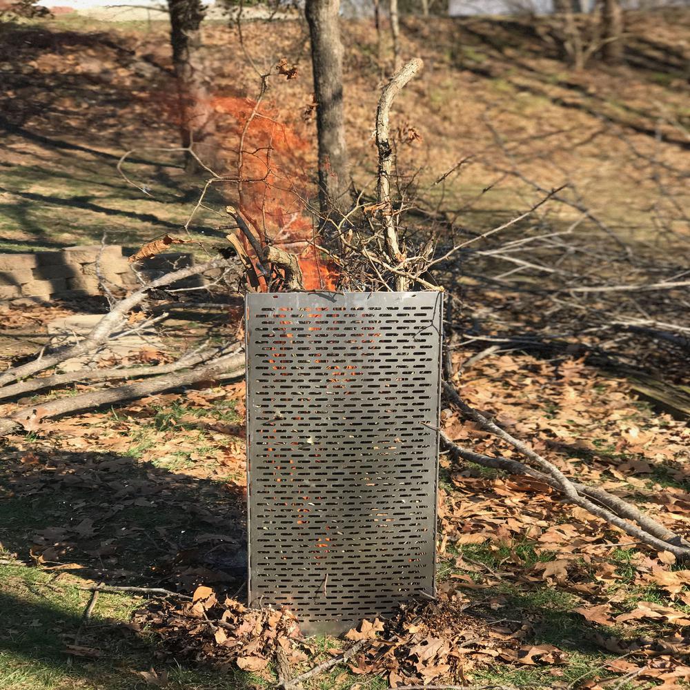 Folding Steel Fire Cage. Picture 7