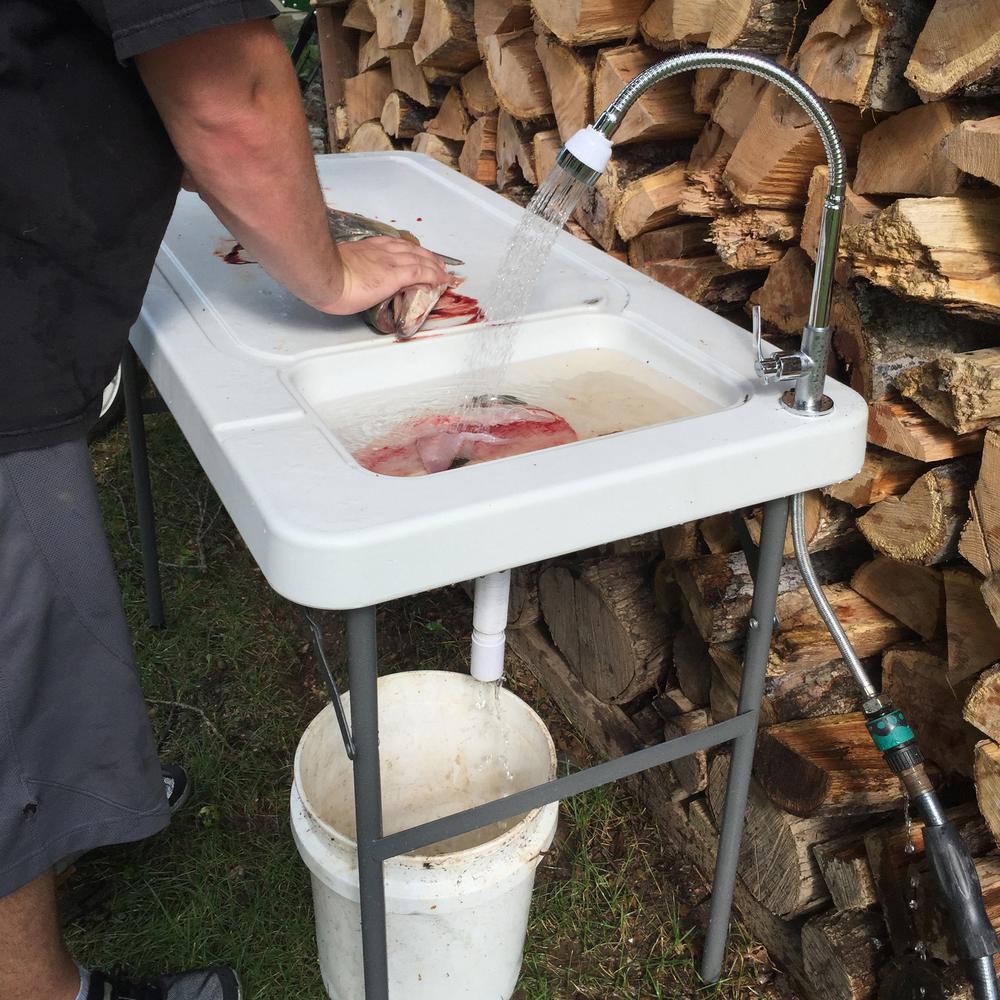 Folding Fish Table With Faucet. Picture 8