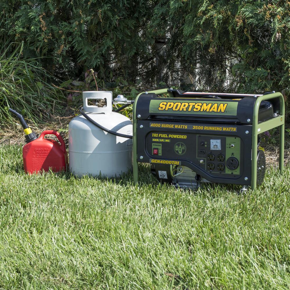 4000 Surge Watts Portable Tri Fuel Generator. Picture 2