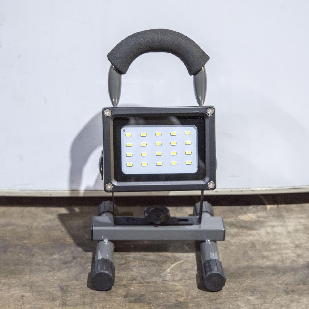 Rechargeable LED Work Light. Picture 4