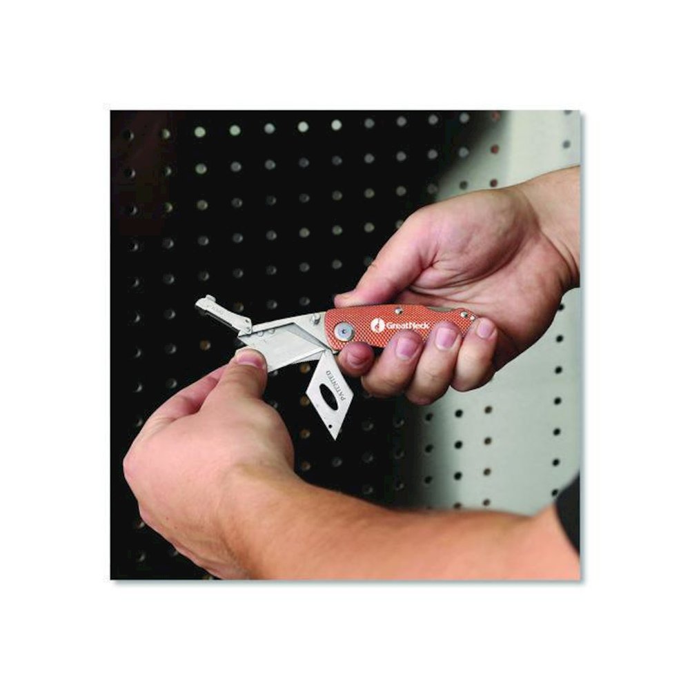 Quick Change Lock Back Utility Knife, 3.5" Aluminum Handle, Orange. Picture 9