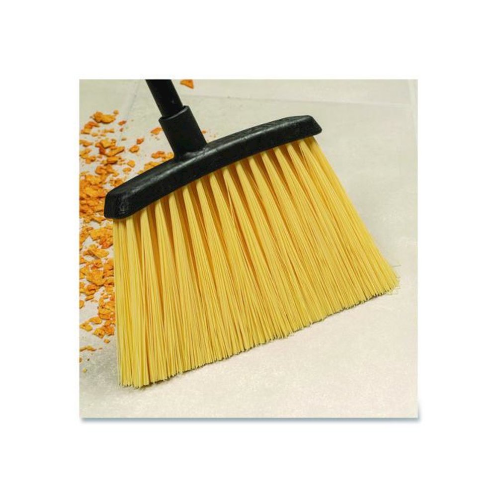 Duo-Sweep Unflagged Heavy Duty Angle Broom, 55" Length, Black/Yellow. Picture 7