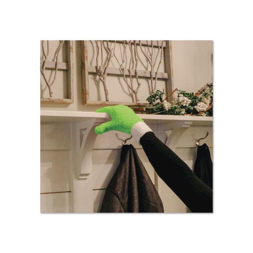 Microfiber Dusting Gloves, 2 Blue Gloves with White Cuffs, 2 Green Gloves with White Cuffs. Picture 2
