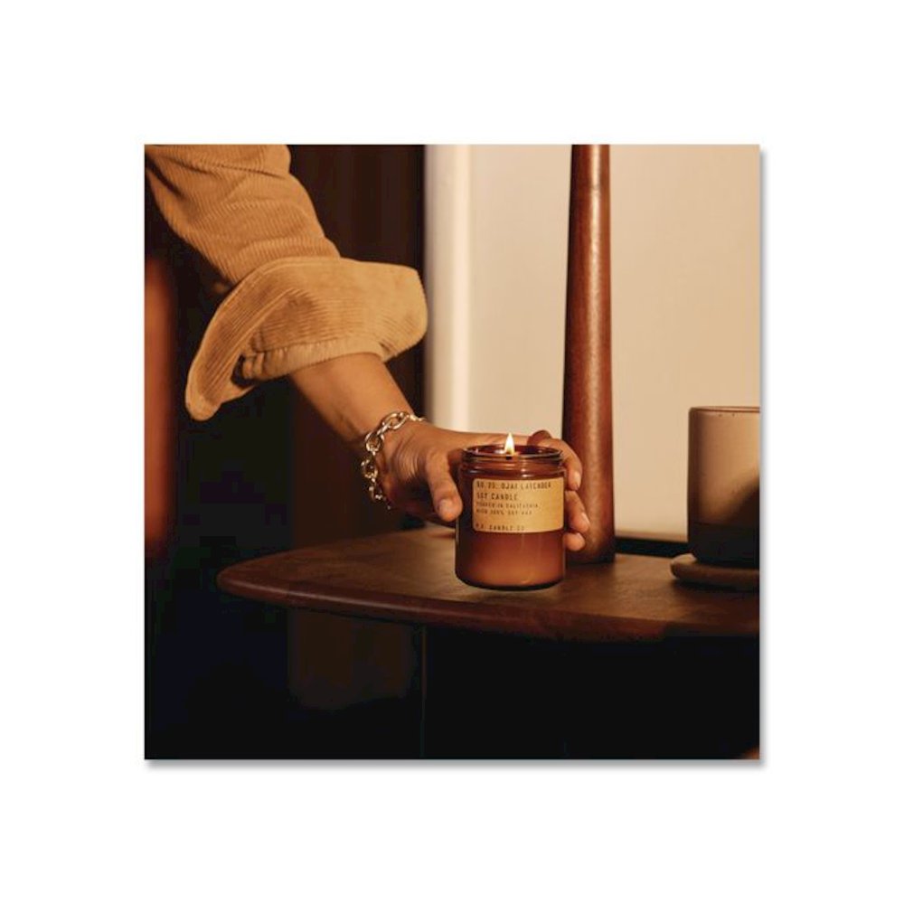 Ojai Lavender Soy Candle, 40 to 50 Hours Burn Time, 2.9 d x 3.5 h, 7.2 oz, Amber. Picture 2