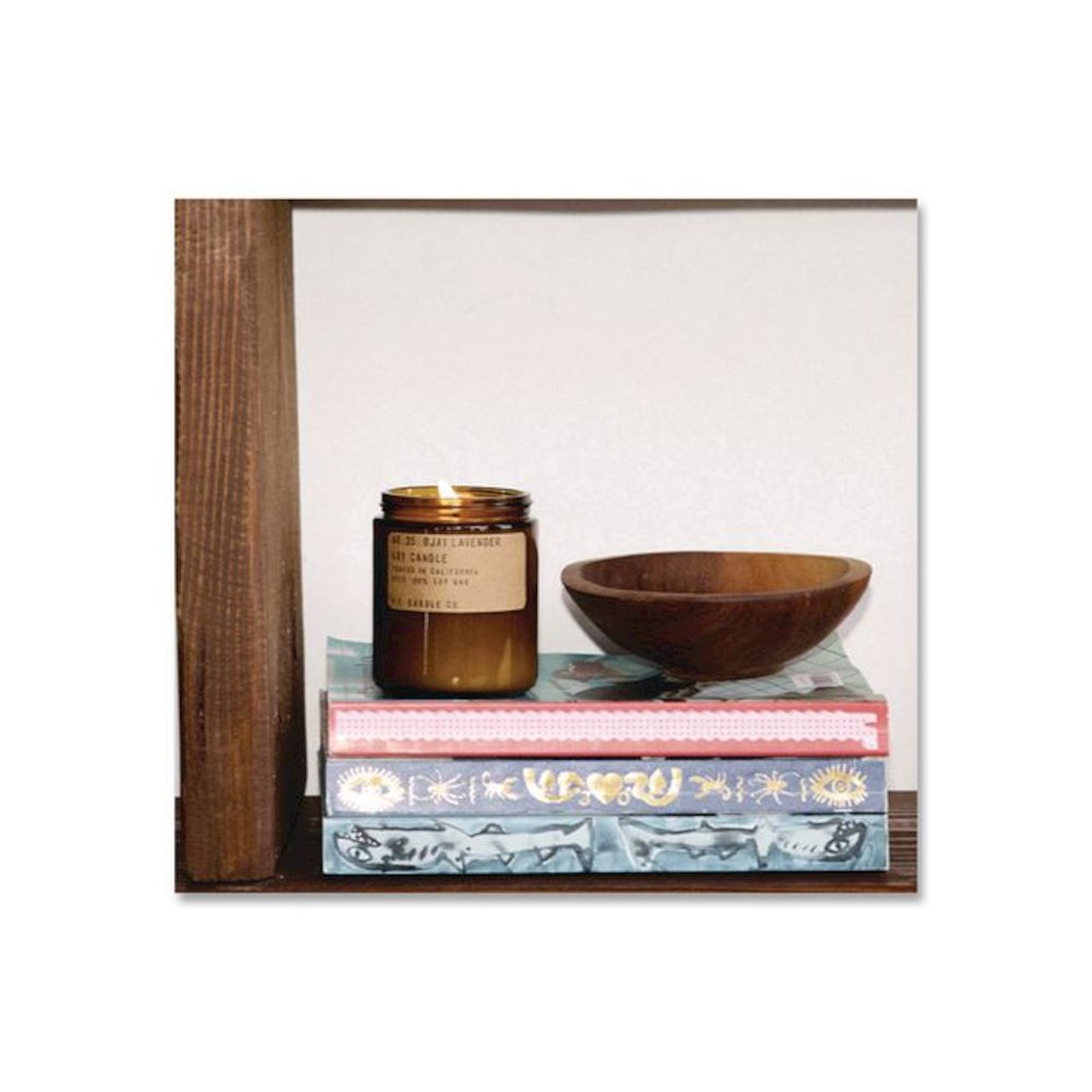 Ojai Lavender Soy Candle, 40 to 50 Hours Burn Time, 2.9 d x 3.5 h, 7.2 oz, Amber. Picture 4