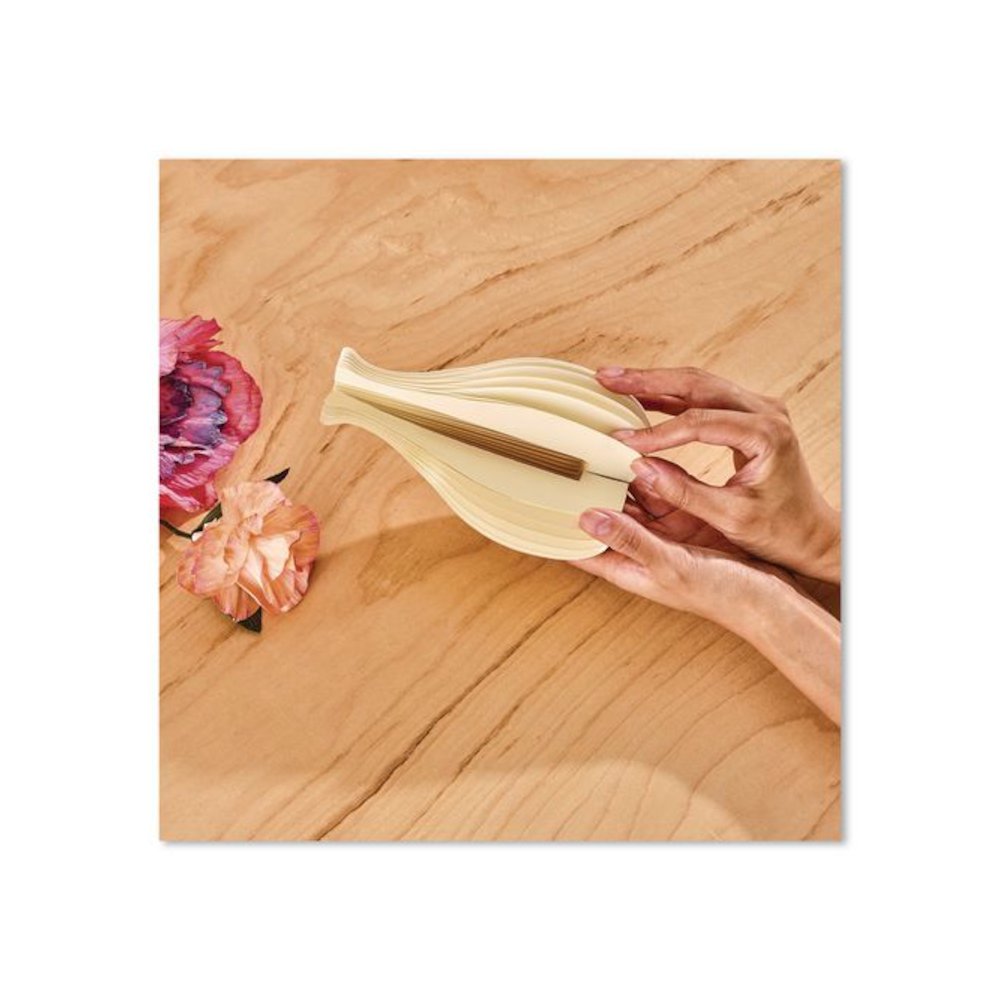 FloCraft Paper Flower Bouquet. Picture 6
