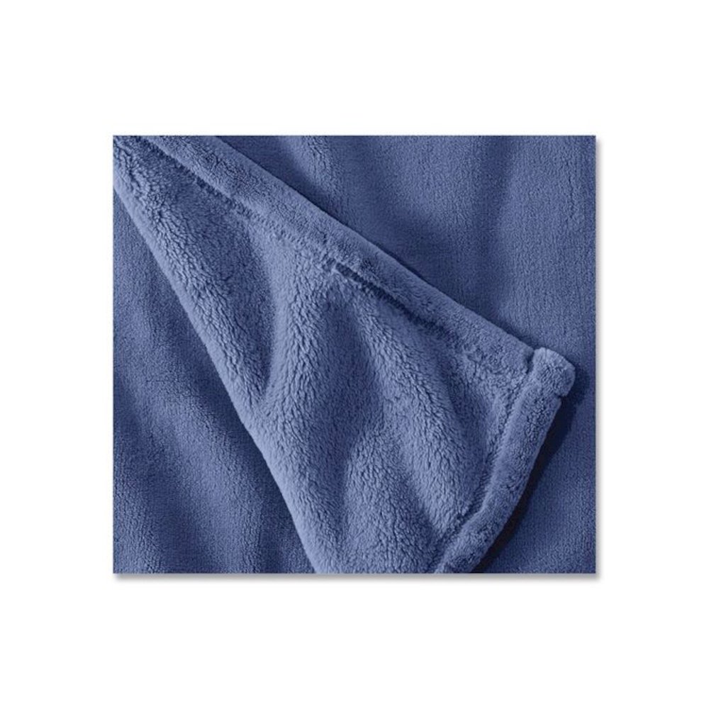 Wicked Plush Throw, 50 x 60, Deep Blue. Picture 2