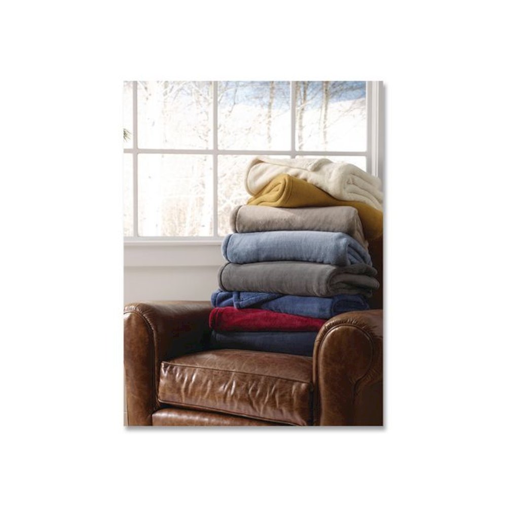 Wicked Plush Throw, 50 x 60, Deep Blue. Picture 5