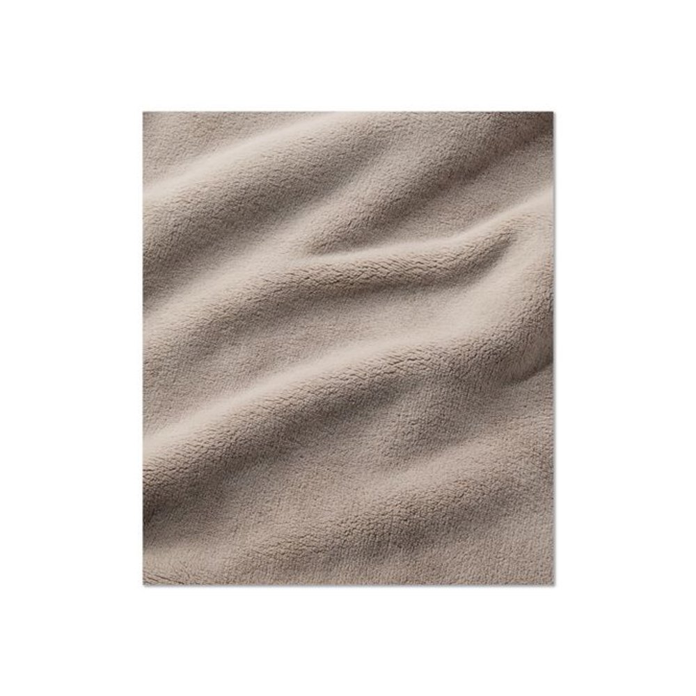 Wicked Plush Throw, 50 x 60, Woodsmoke. Picture 2